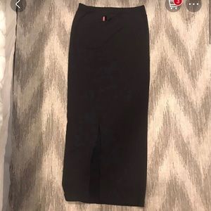 Hardtail long black skirt with slit